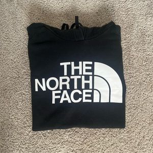 The North Face Black Hoodie 🖤